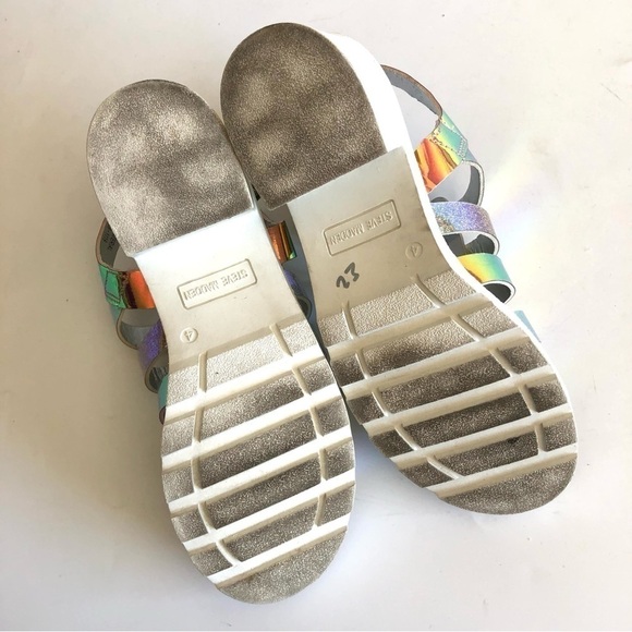 Steve Madden Girls J Puzzle Iridescent Caged Sandals - Picture 11 of 15